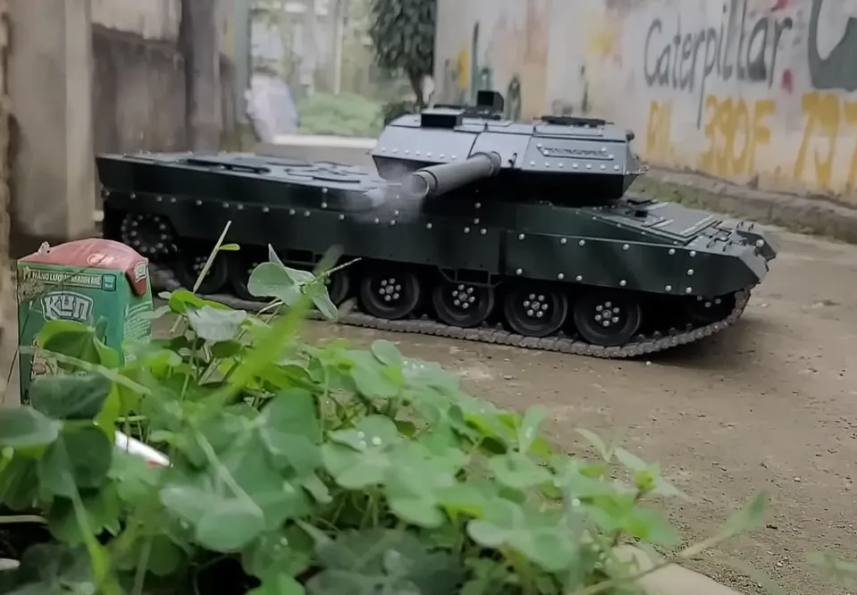 20 Bin Dolarlık Yatırımla Üretilen 350 Kilogramlık Çelikten Uzak Kumandalı Tank