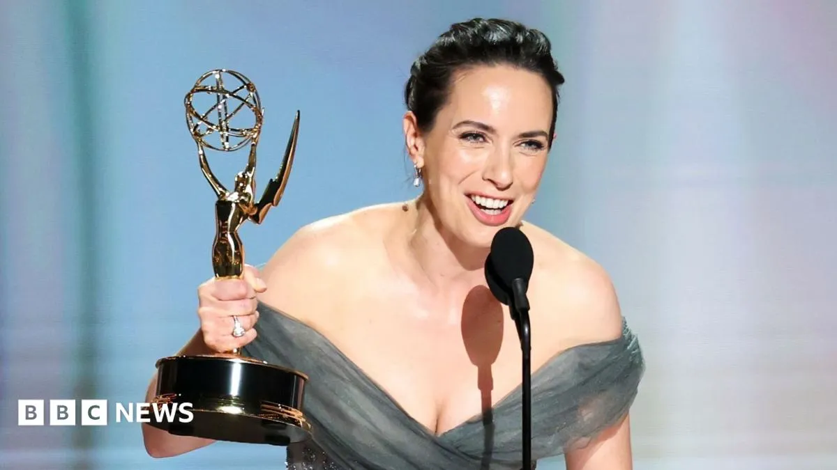 2026 Emmy Ödülleri'nde kazananlar belli oldu: The Pitt ve Hacks zirvede
