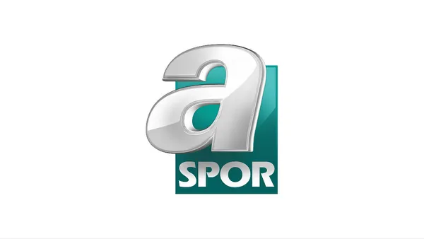 A Spor Ekranda: Futbolseverler Canlı Yayın İçin Hazırlanıyor