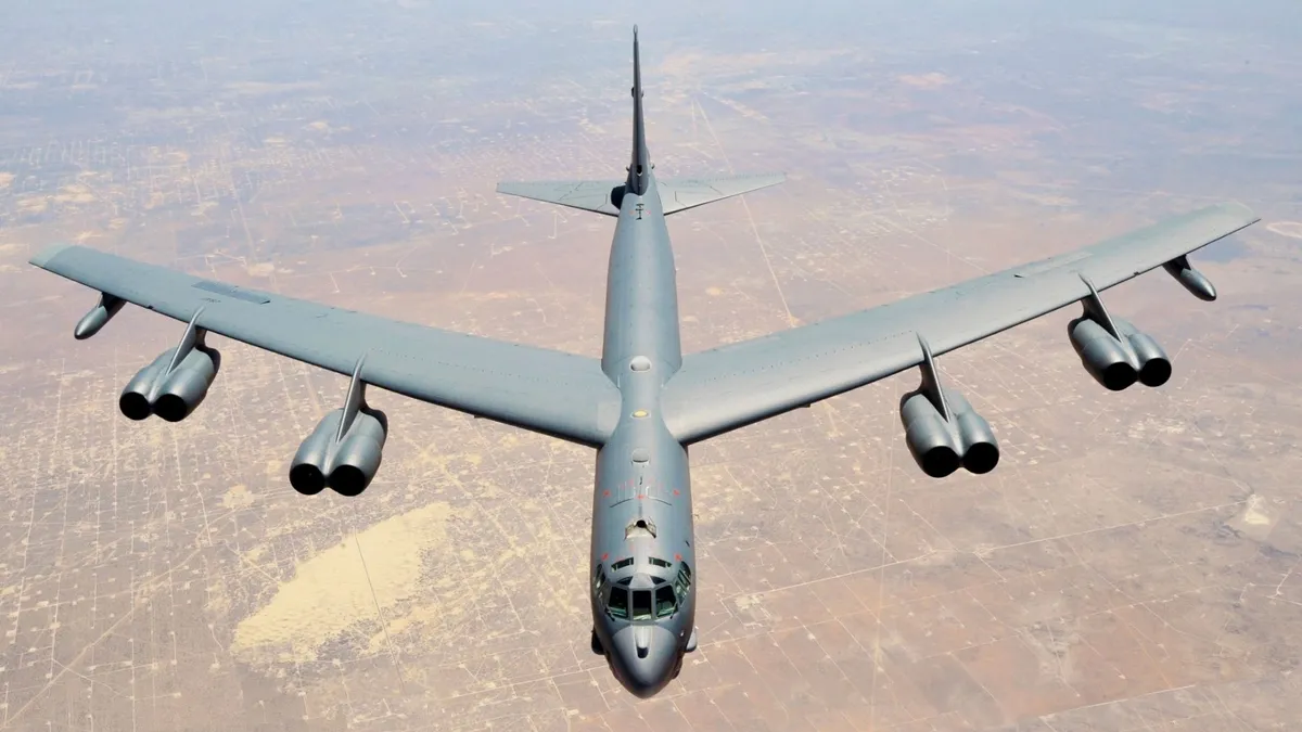 ABD Hava Kuvvetleri'nin B-52 Bombardımanları Yeni Nesil Füzeler İçin Hazırlanıyor