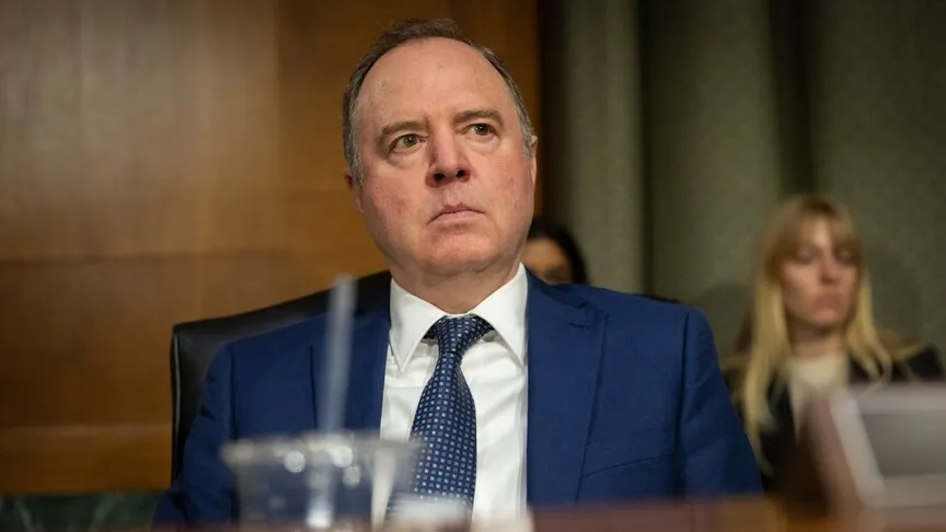 ABD'li Senatör Schiff'ten Müslüman Amerikalılar İçin Sert Mesaj