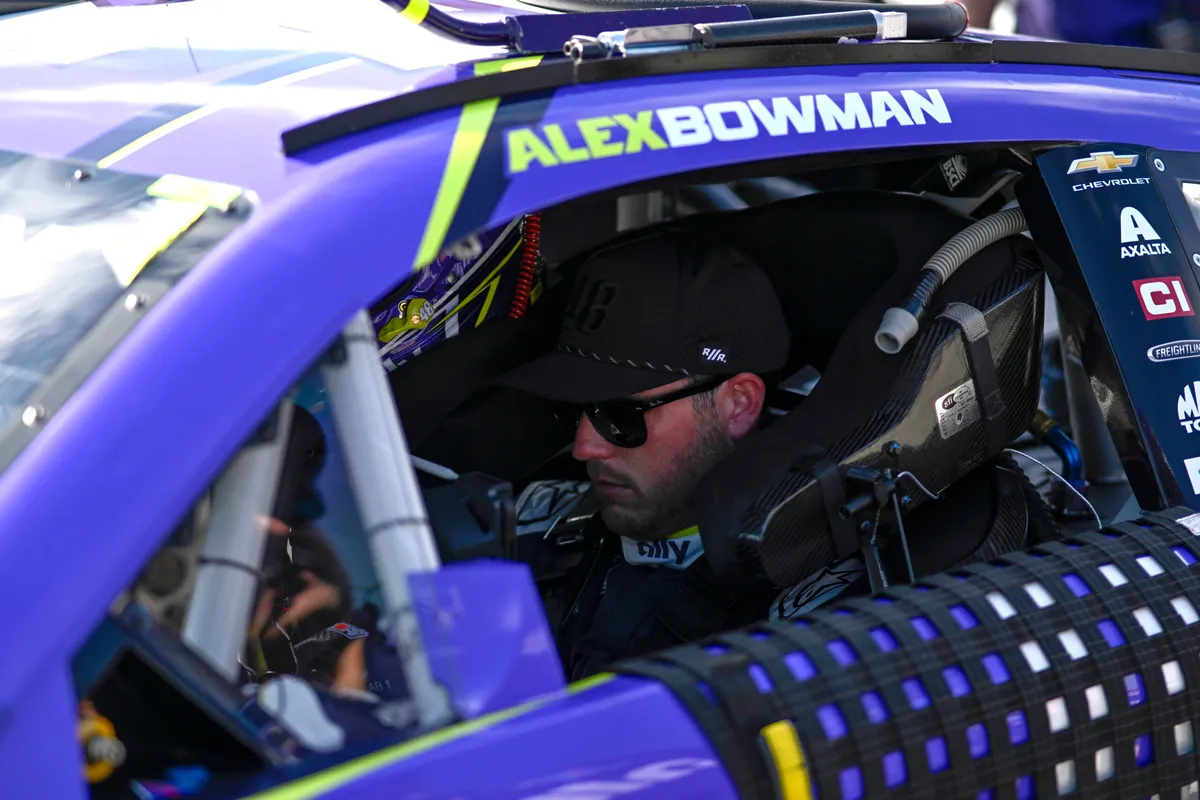 Alex Bowman, Gateway'deki Duygusal İkinciliğiyle Takımına Destek Verdi