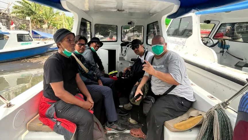 Anak Krakatau volkanını görüntülemeye giden gazeteci ekibi kayboldu