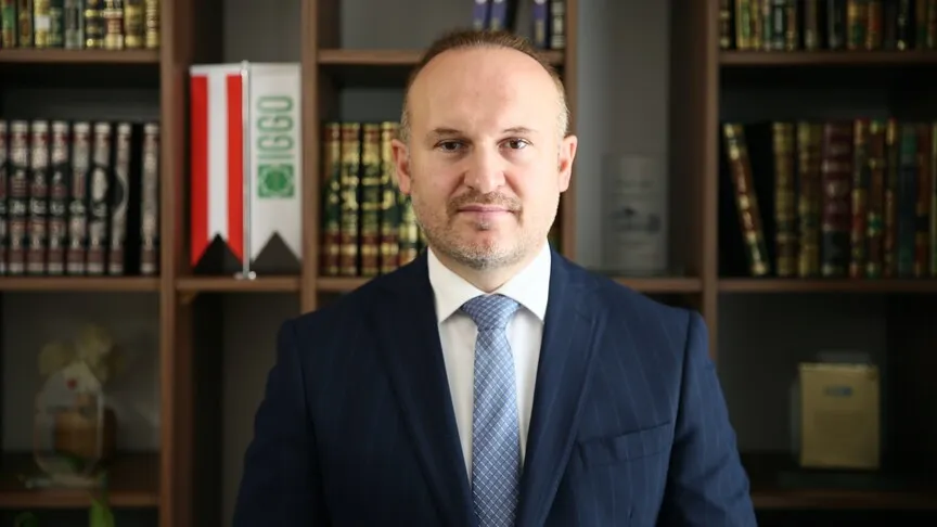 Avusturya'da başörtüsü yasağı ve siyasi söylemlere cemaat başkanı tepkisi