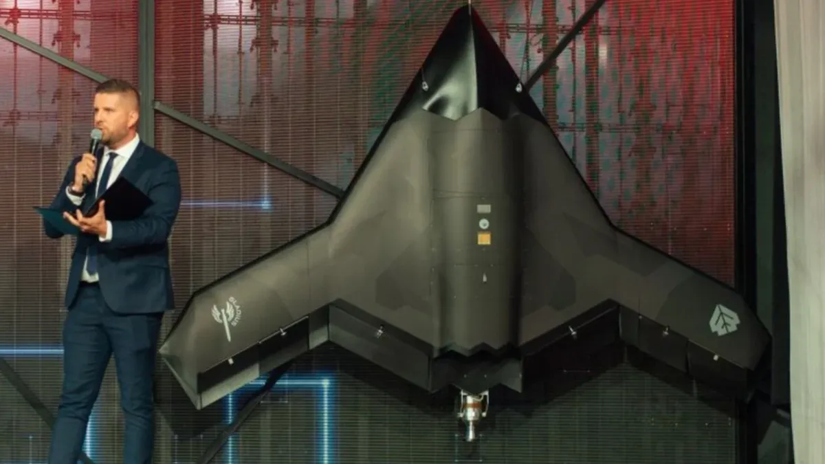 B-2'ye Benzeyen Polonya Menşeli Yeni Jet Motorlu Dron Tanıtıldı