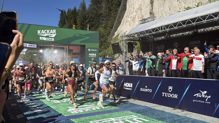 Bakan Bak'tan Ayder'de Uluslararası Ultra Maraton Startı