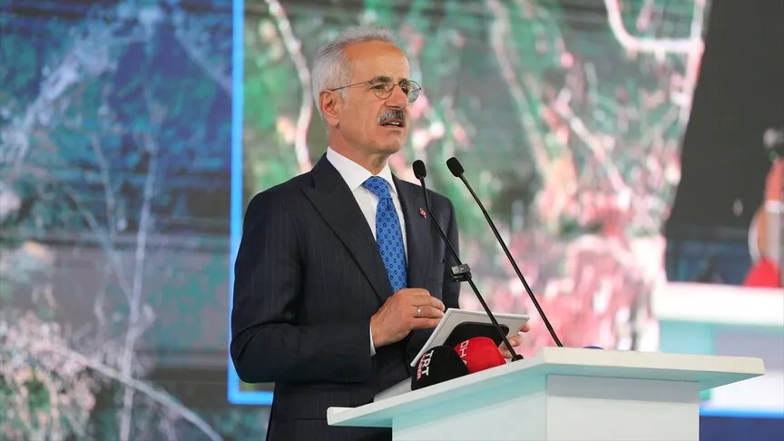 Bakan Uraloğlu'ndan Samsun ve Ankara için müjde: Ulaşım süreleri kısalıyor