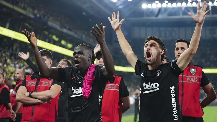 Beşiktaş, Bir Yıllık Derbi Hasretine Son Verdi