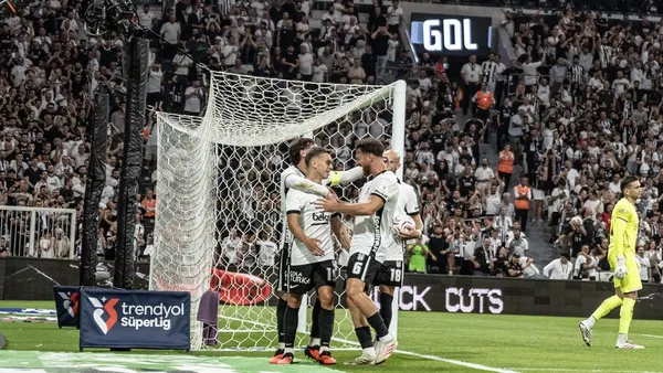 Beşiktaş, Erzurumspor FK'yi 3-0 Mağlup Etti