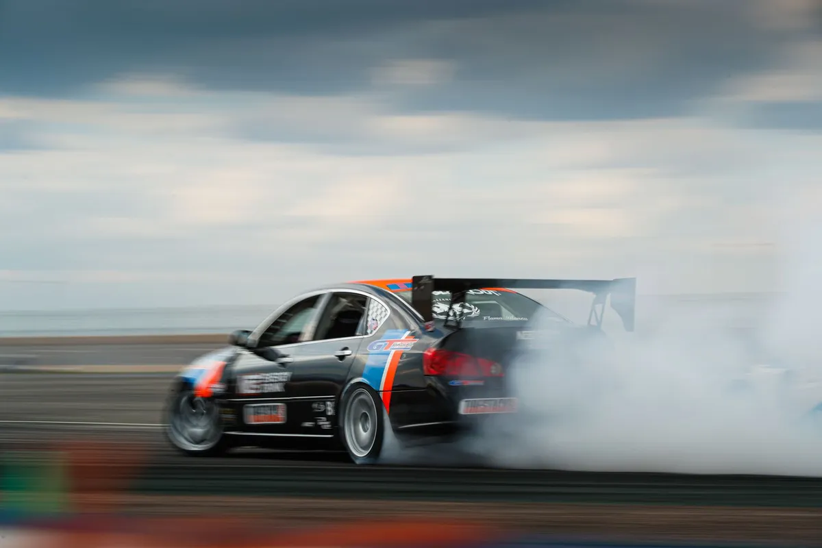 BMW M350 xDrive: 443 Beygir Gücü ve Drift Modu ile Yolda