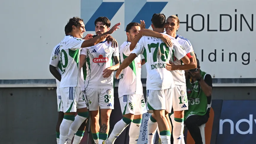 Çaykur Rizespor deplasmanda tarihe geçti