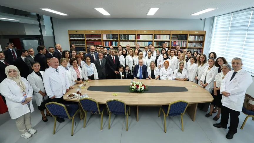 Cumhurbaşkanı Erdoğan'dan Gazi Lisesi'nde Eğitim Yılı Ziyareti