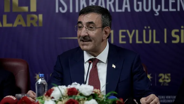 Cumhurbaşkanı Yardımcısı Yılmaz: Terörün ekonomik maliyeti 2,3 trilyon doları aştı, gündemden çıkarılması kalkınma için şart