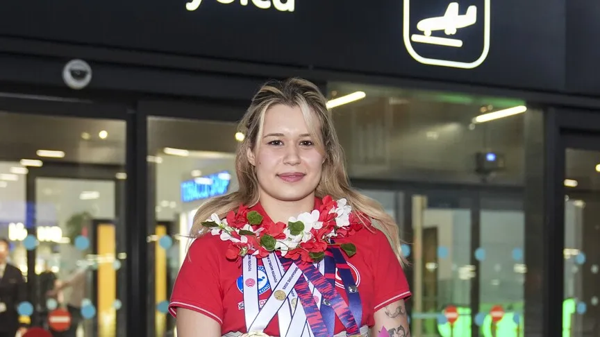 Defne Kurt'tan Avrupa zaferi: Hedefim dünya rekoru