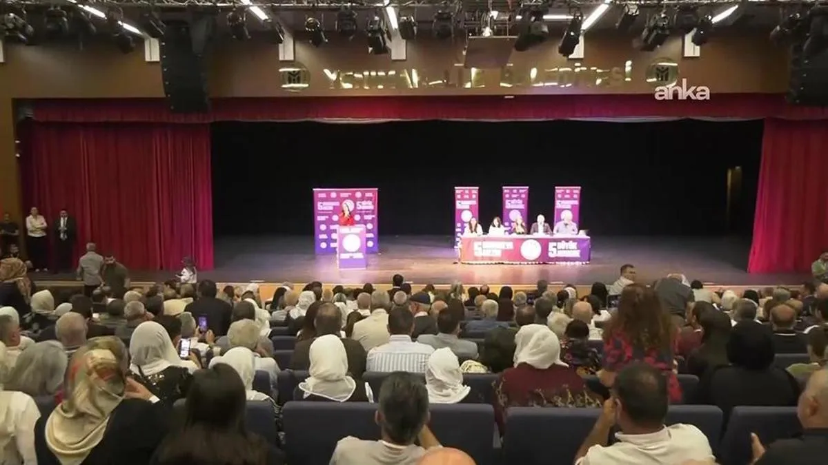DEM Parti'de kongre coşkusu: Liderlikte değişim yok