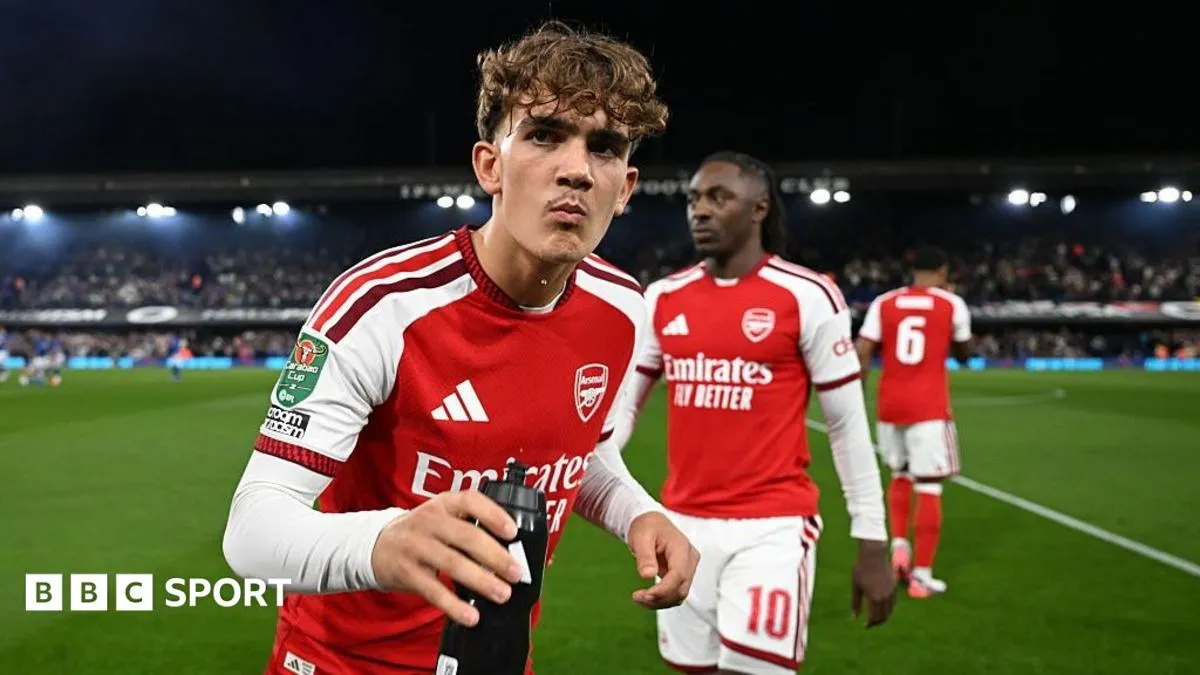 Dowman’ın gol şöleni: Arsenal’de genç yıldız sahneyi alıyor