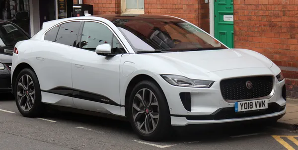 Elektrikli Range Rover Fiyat Farkıyla Dikkat Çekiyor