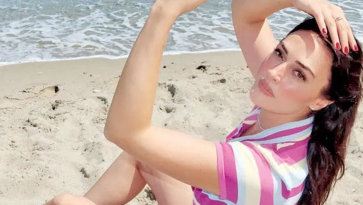 Esra Bilgiç'ten modellik paylaşımları