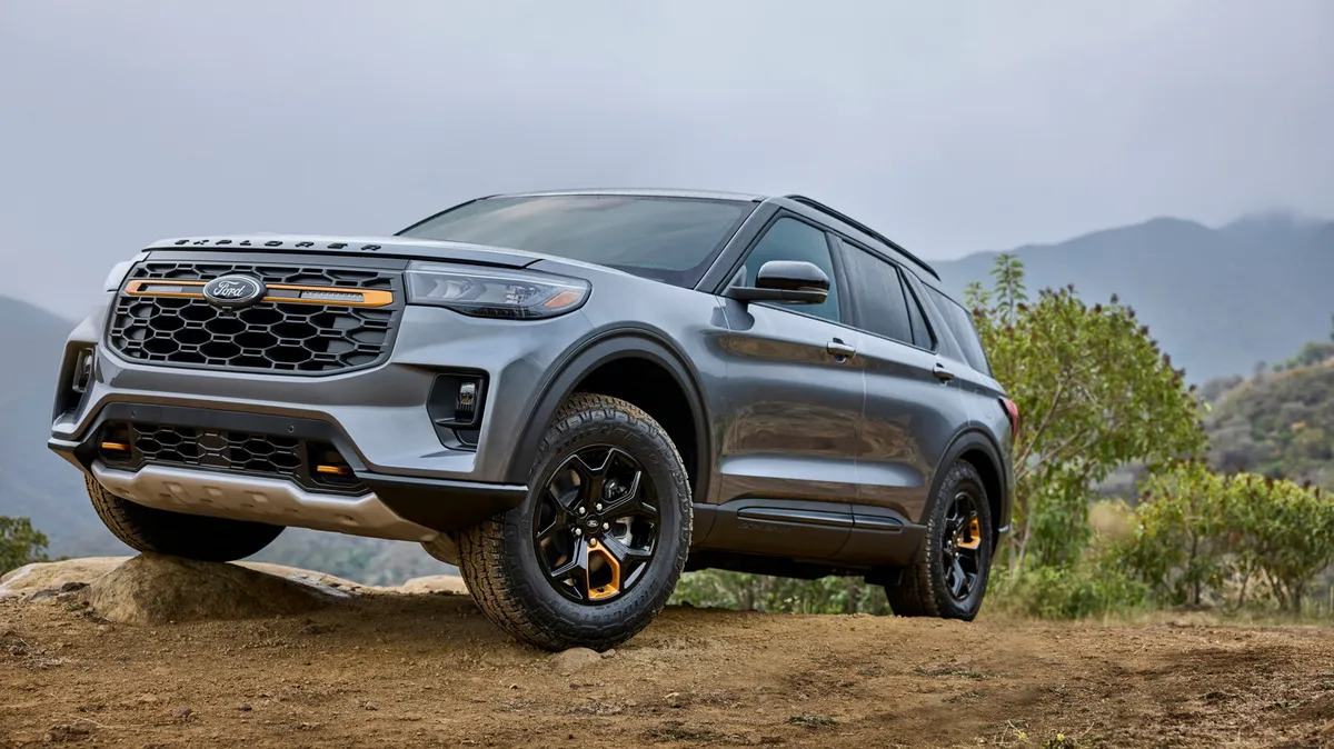 Ford Explorer'ın Yapısal Evrimi: Şasili Geçmişten Modern Unibody'ye