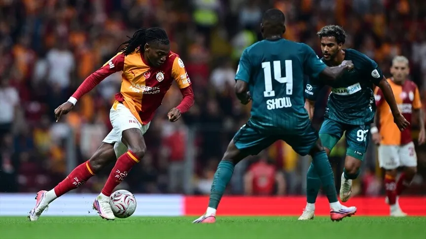 Galatasaray, Kocaelispor'u 1-0 Yenerek Haftayı Galibiyetle Kapattı