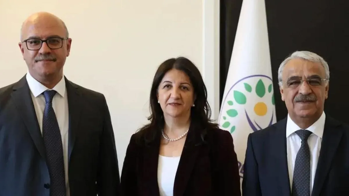 İmralı ziyaretinin ardından DEM Parti’den barış ve hukuki düzenleme vurgusu