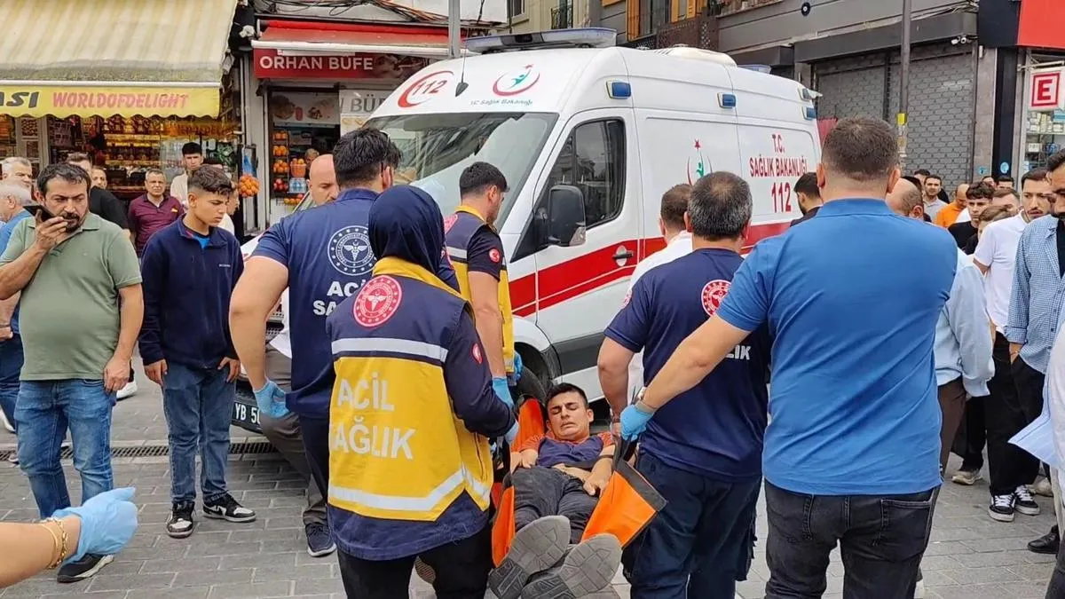 İstanbul Fatih'te döviz bürosunda silahlı kavga: 2 ölü