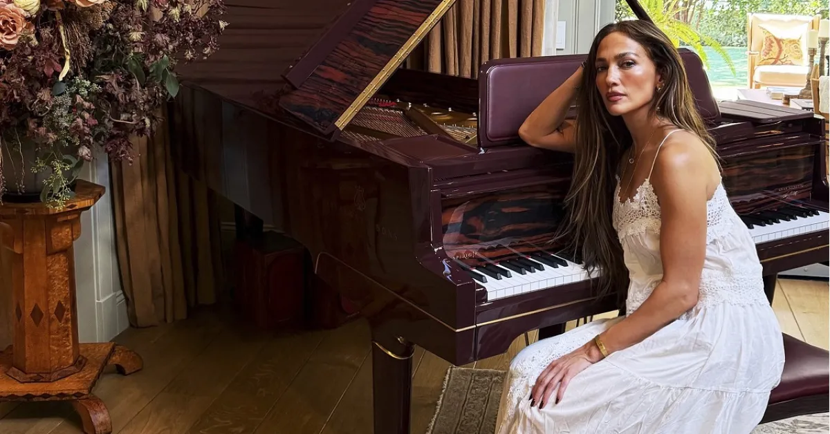Jennifer Lopez, 18 Milyon Dolarlık Lüks Evinin Kapılarını Takipçilerine Araladı