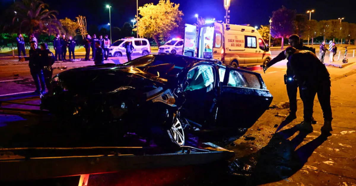 Maltepe'de korkunç çarpışma: 9 kişi yaralı