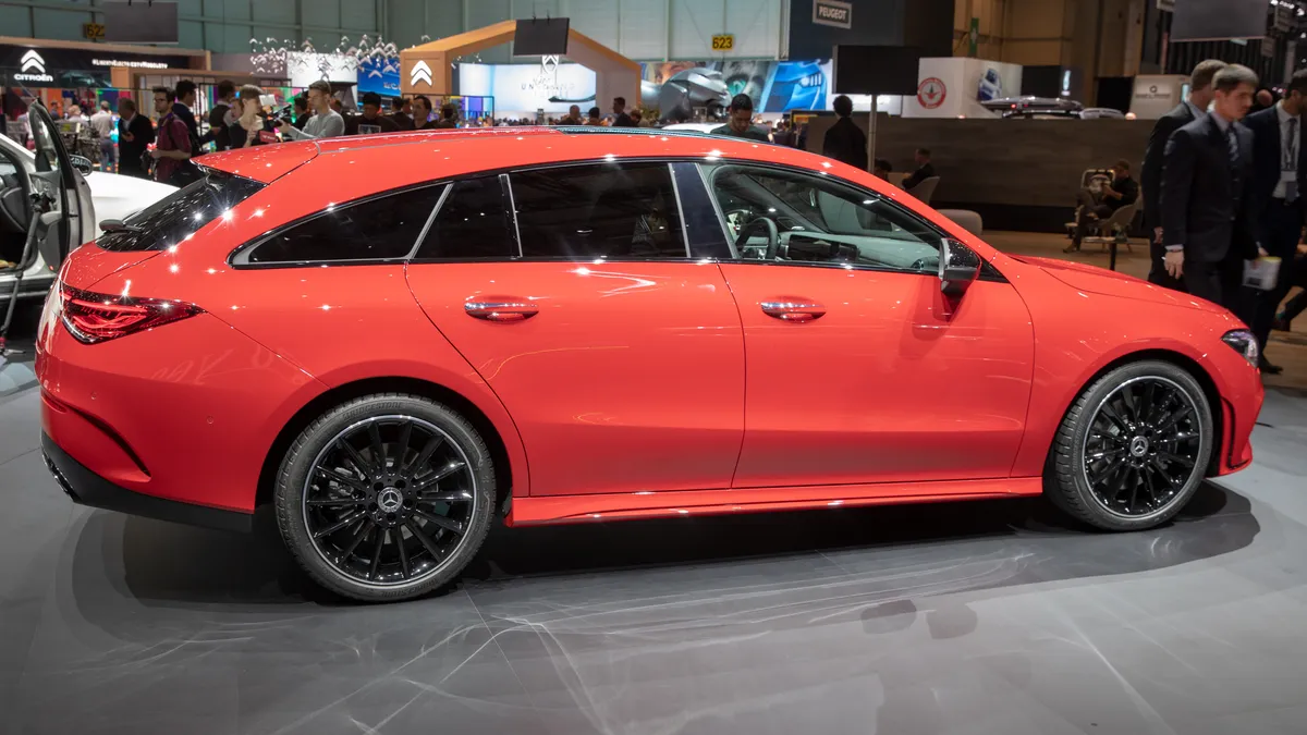 Mercedes-Benz CLA, Uzun Mesafede Tüm Teslaları Geride Bıraktı