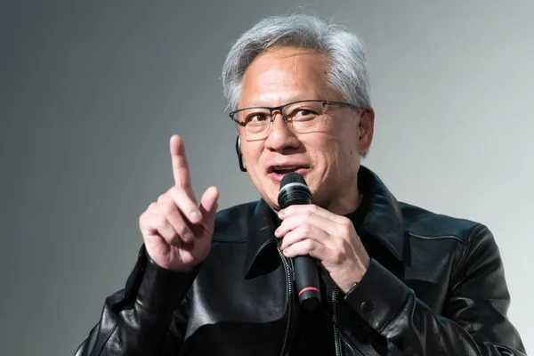 Nvidia CEO'su Sahnede: Trump ile Görüşme ve Sızdırılan Telefon