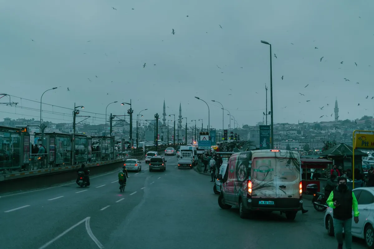 Okulların açılmasıyla İstanbul trafiği kilitlendi: Yoğunluk yüzde 75'e ulaştı