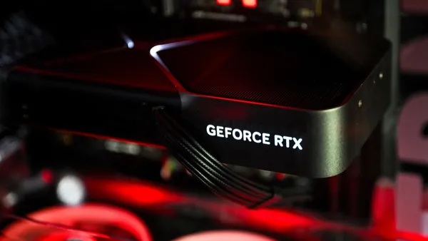 RTX 5090 ABD'de Online Mağazalardan Tükeniyor, Fiyatlar 9.500 Dolara Yükseldi