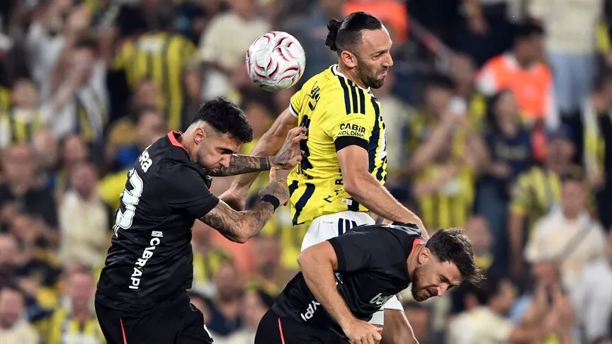 Süper Lig'de sezonun ilk büyük derbisi: Fenerbahçe-Beşiktaş