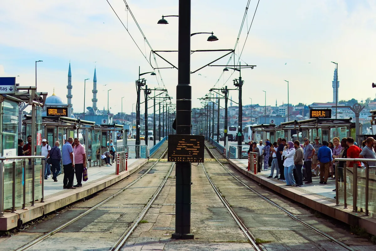 Trabzon'a 16 İstasyonlu Modern Raylı Sistem Geliyor