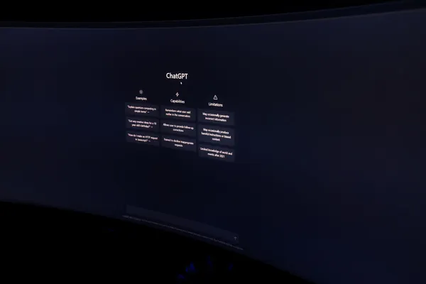 Yapay Zeka Desteğiyle Akıllı Televizyon Performansı Fabrika Ayarlarının Ötesine Geçti
